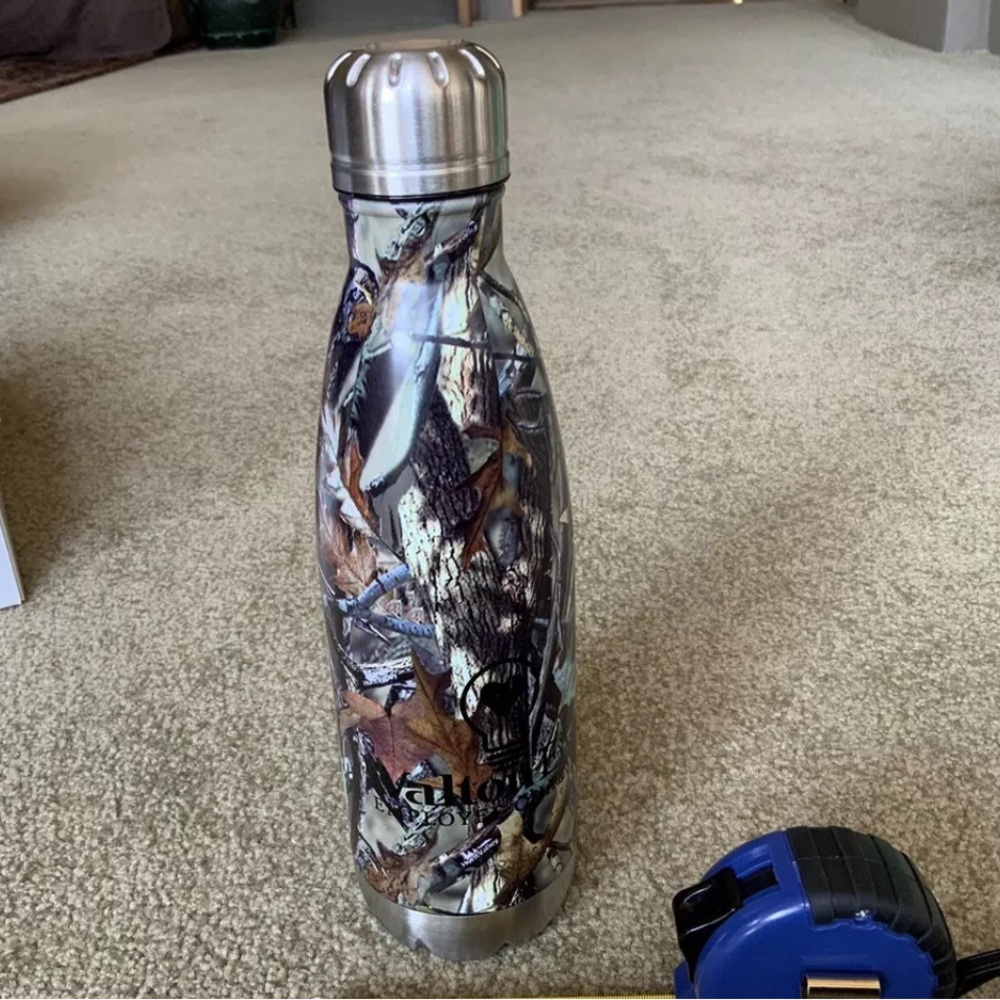 Thermos Stainless Steel Beverage Bottle - Insulated Hunt Valley